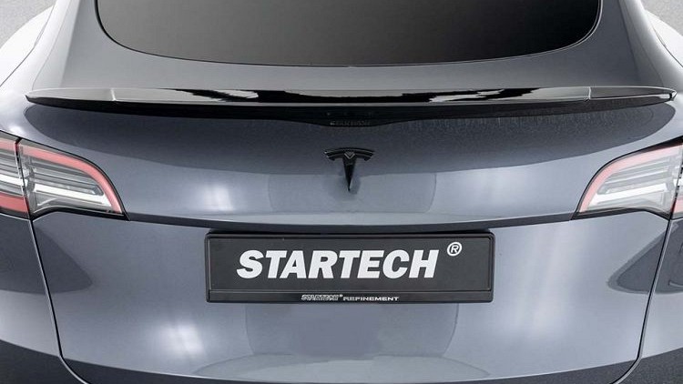 Photo of Startech Rear bumper insert for the Tesla Model Y - Image 3